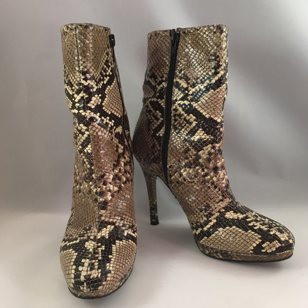 Stuart Weitzman 4” Grey Python Heeled Bootie - image 8